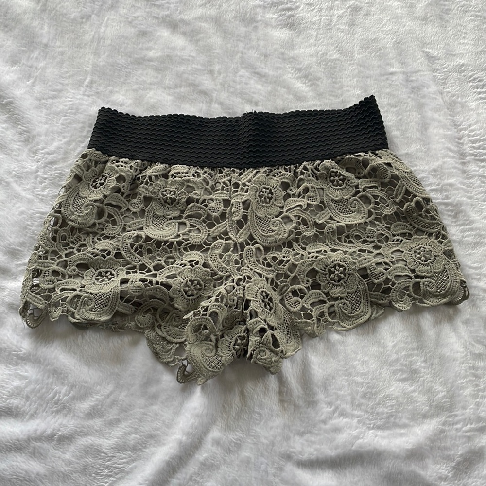 Boom Boom Jeans grey lace shorts.